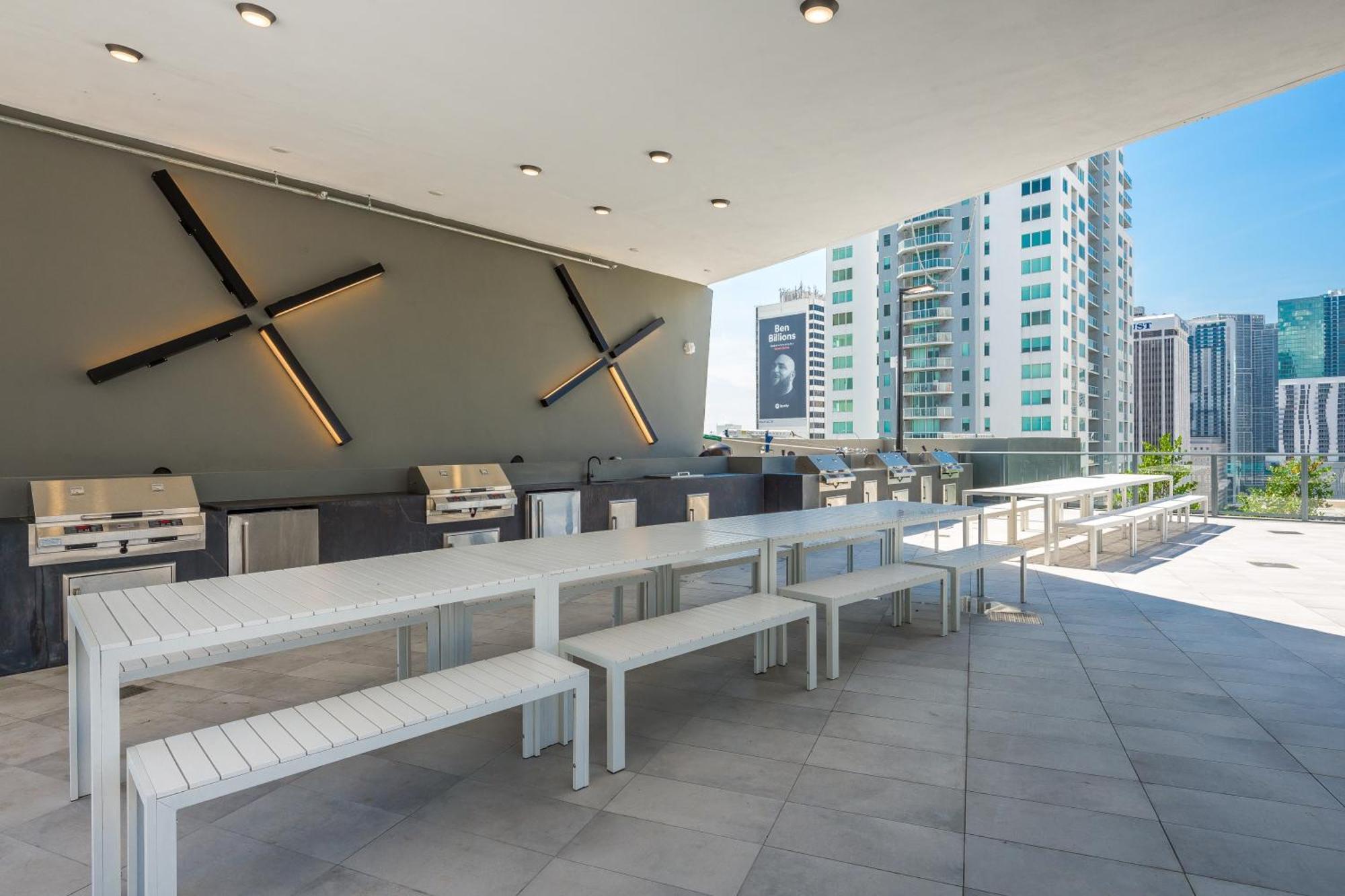 Aparthotel Sentral Alea Miami Exterior foto